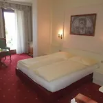 Готель Alexander 4*