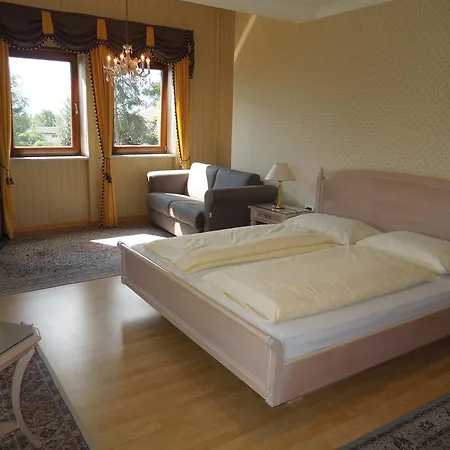 Отель Alexander Мерано